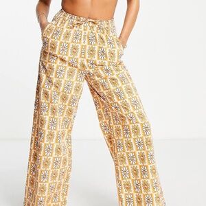 Damson Madder NWOT Patchwork Beach Pants In Groovy Daisy Multi Women Size 8